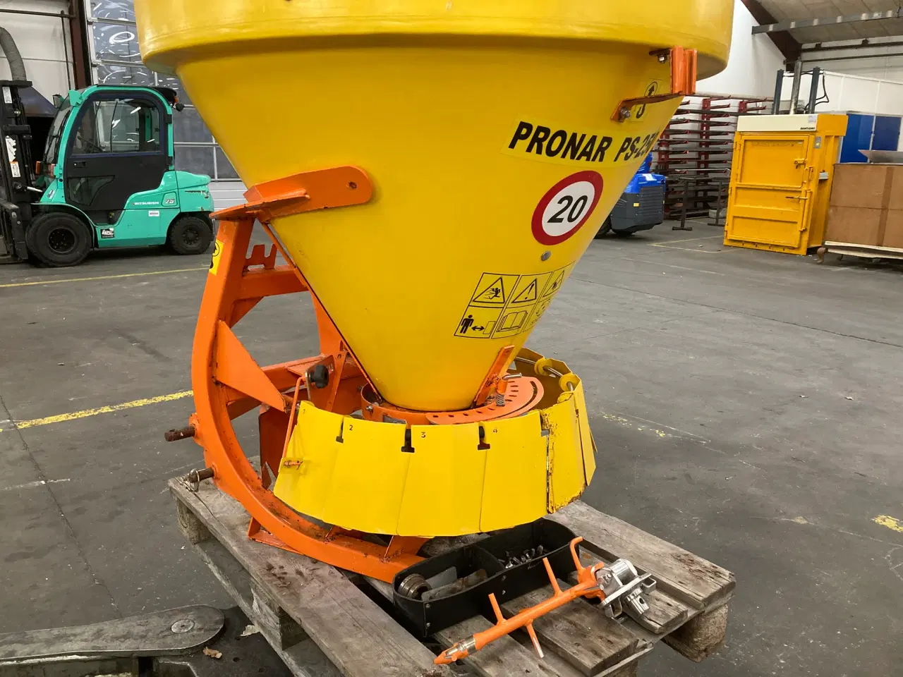 Billede 1 - Pronar PS 250 Salt Spredder