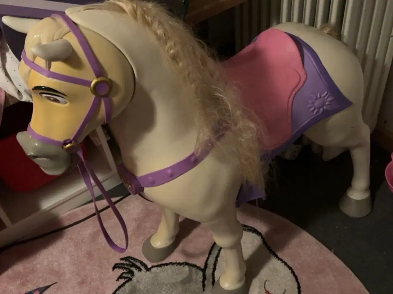 Billede 1 - Hest fra to på flugt