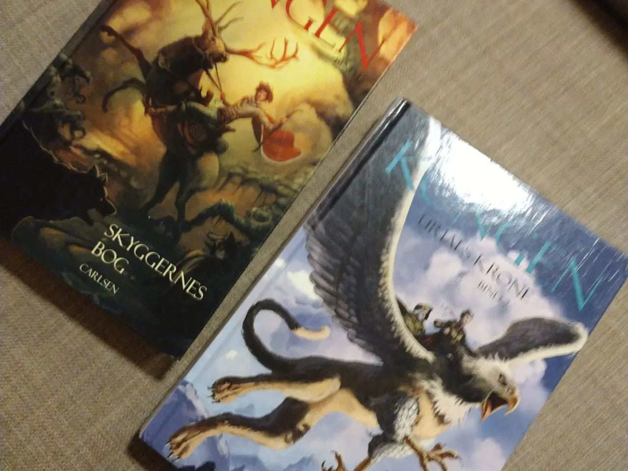 Billede 1 - Kongen bind 1+2 af Jim Lyngvild. Begge dansk hardb