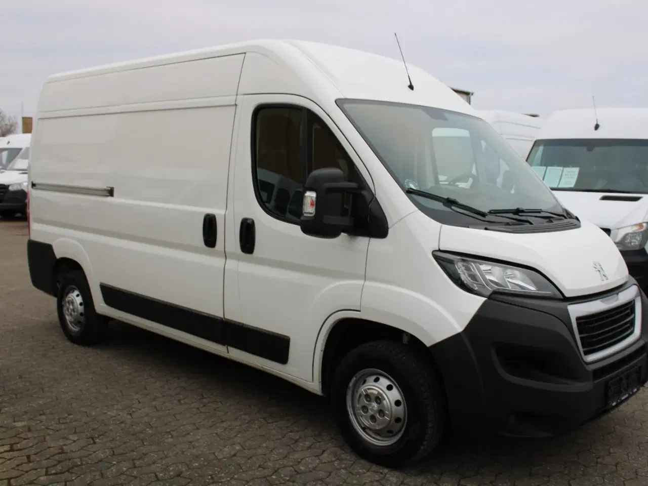 Billede 2 - Peugeot Boxer 335 2,2 BlueHDi 165 L2H2 Premium