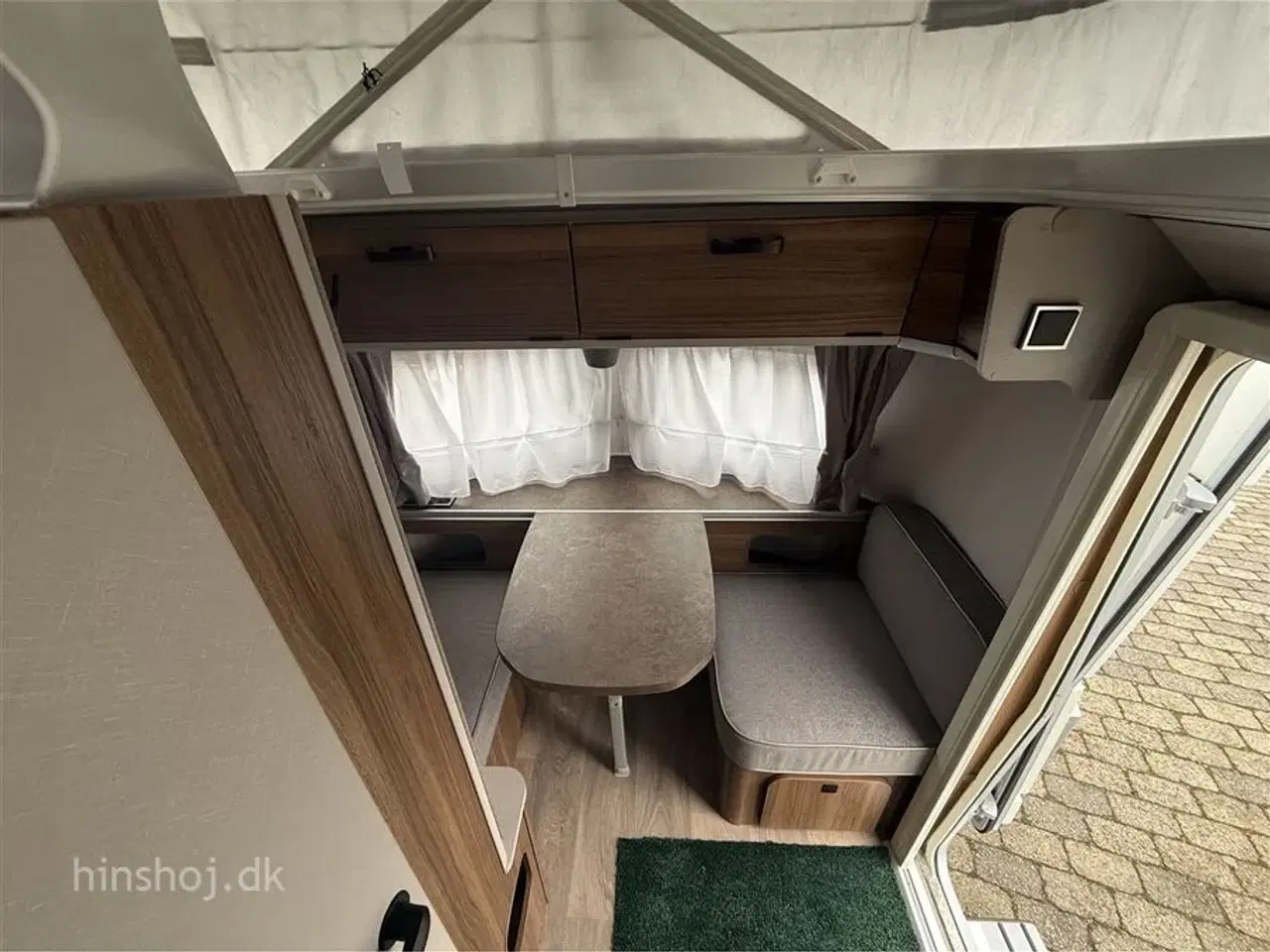 Billede 9 - 2026 - Eriba Touring 430 Legend Lækker rejsevogn med fast dobbeltseng fra Hinshøj Caravan