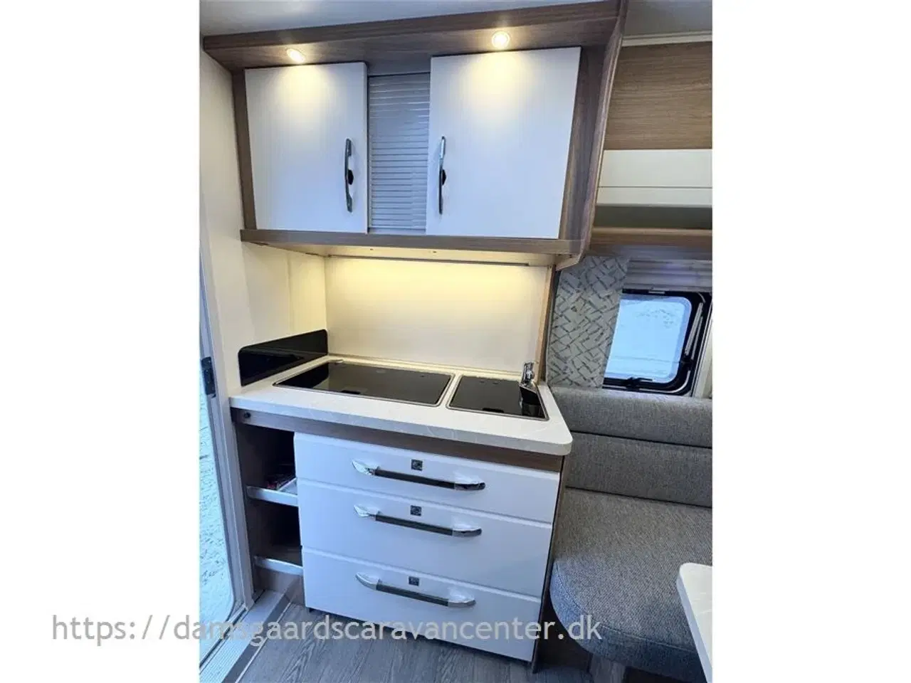 Billede 9 - 2023 - Hobby De Luxe 400 SFE   Franskseng-Gulvtemp.-Mover-Telt