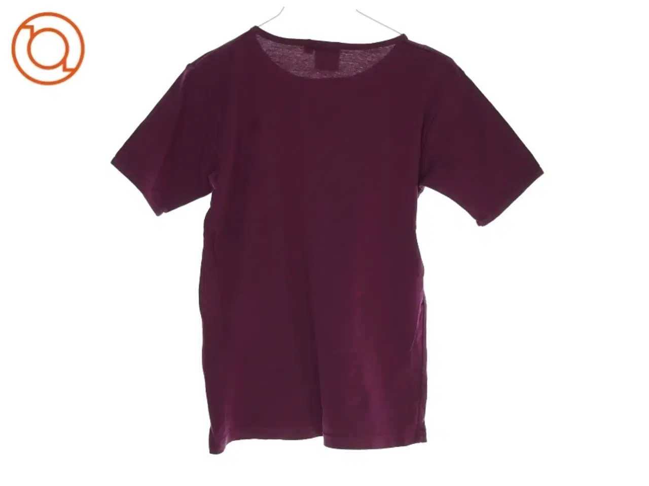 Billede 2 - T shirt fra Hummel (str. 134)