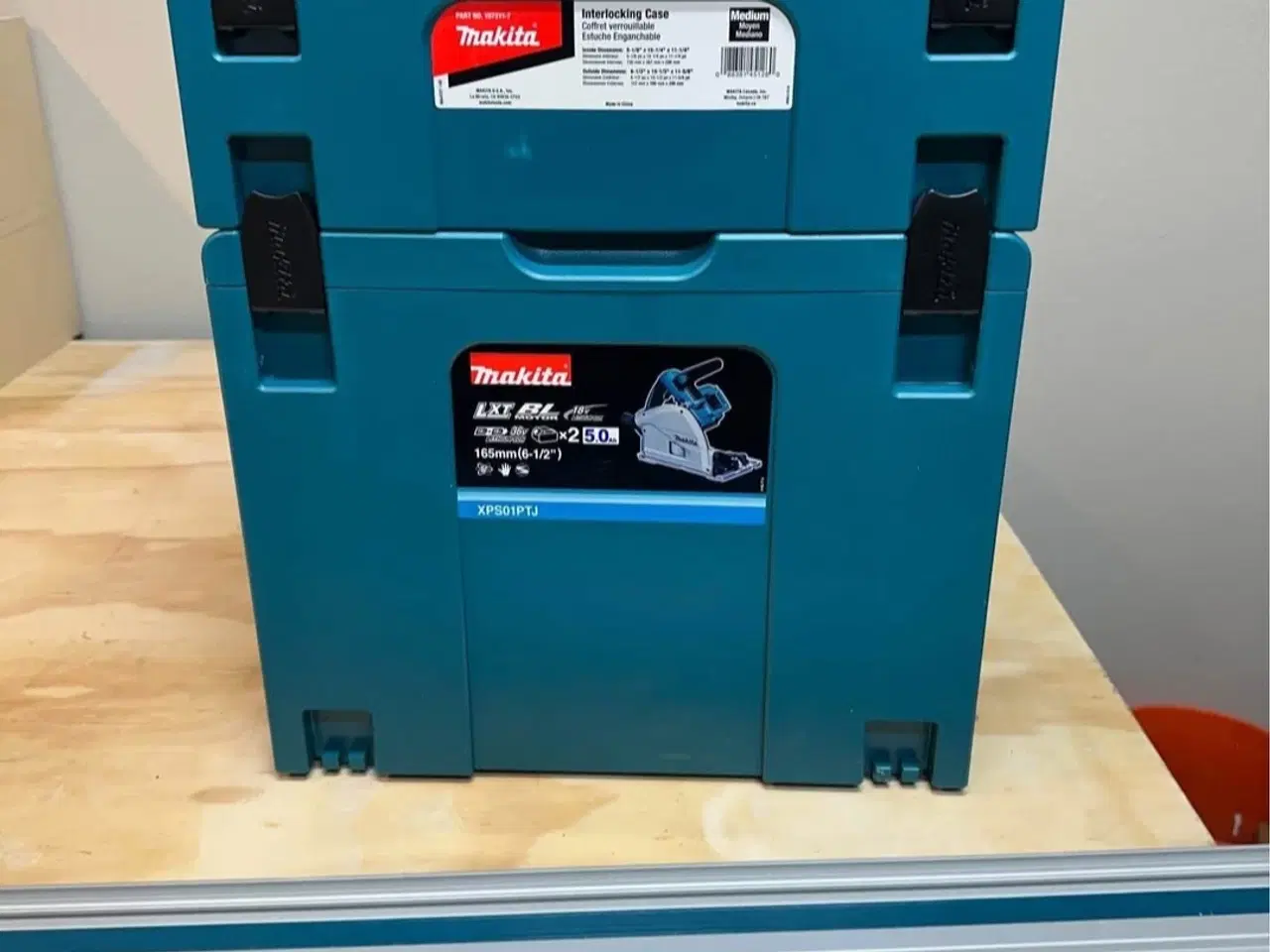 Billede 9 - Makita Dyksav m. batterier og dobbelt oplader.