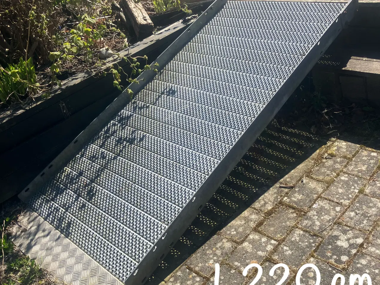 Billede 1 - Stor galvaniseret rampe 