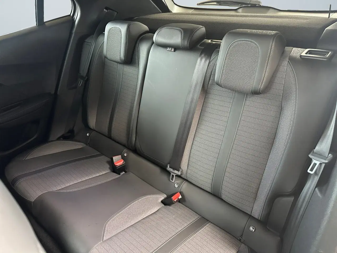 Billede 14 - Peugeot e-2008 50 Allure