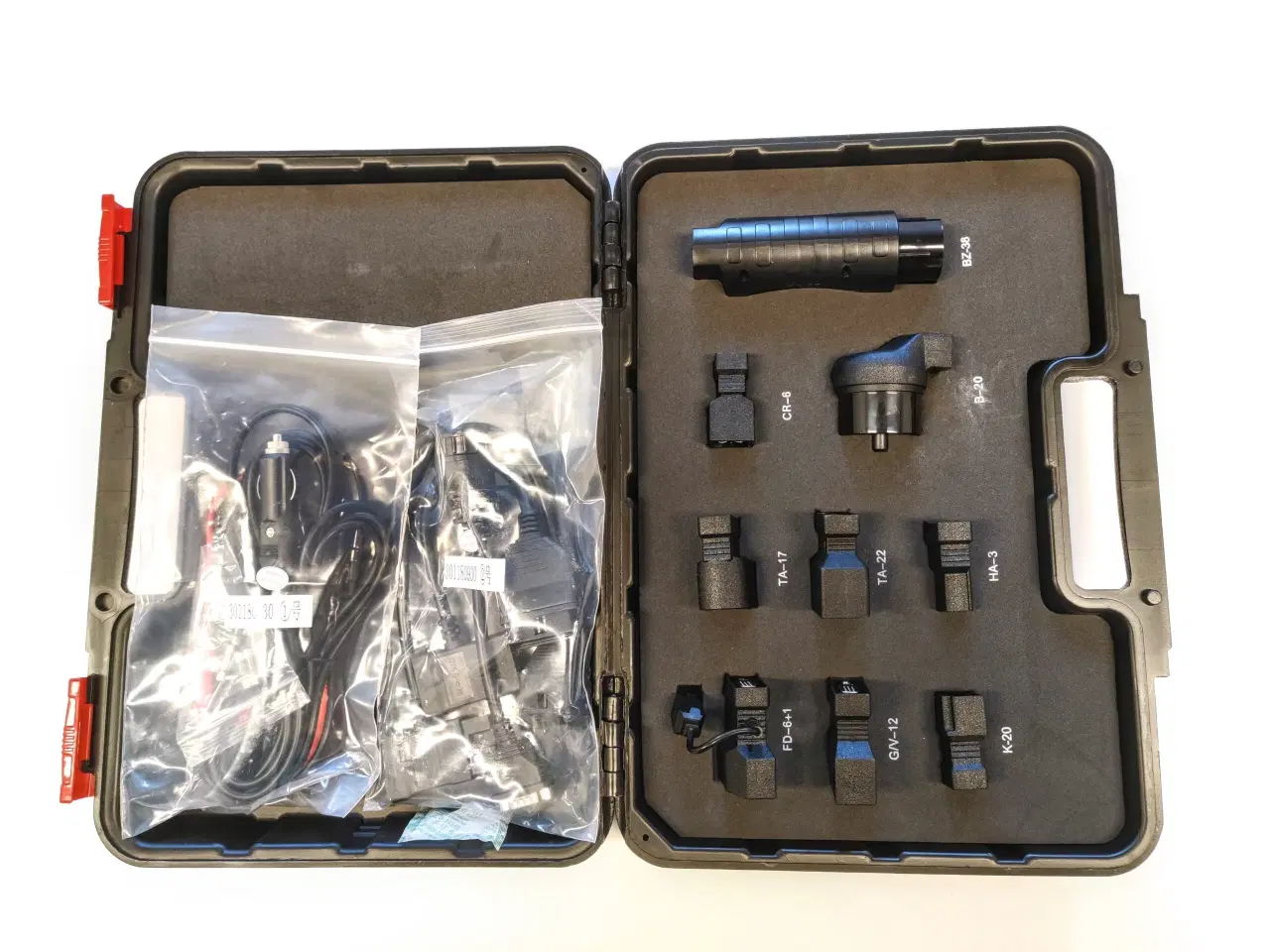 Billede 2 - Adaptor sæt for ældre biler uden OBD stil - Pre OBD adaptor sæt.