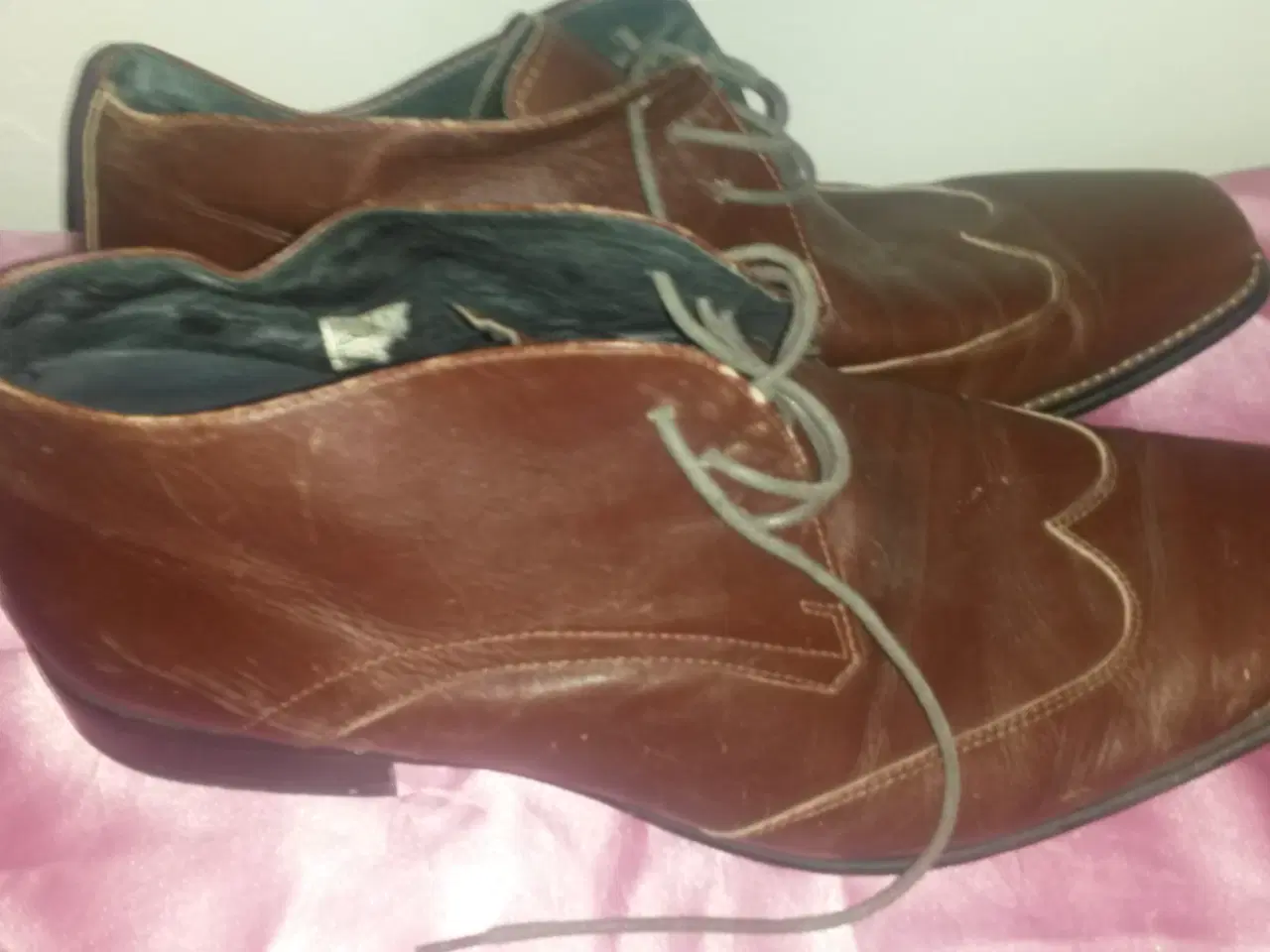 Billede 2 - Herresko mærke ambré, str. 44