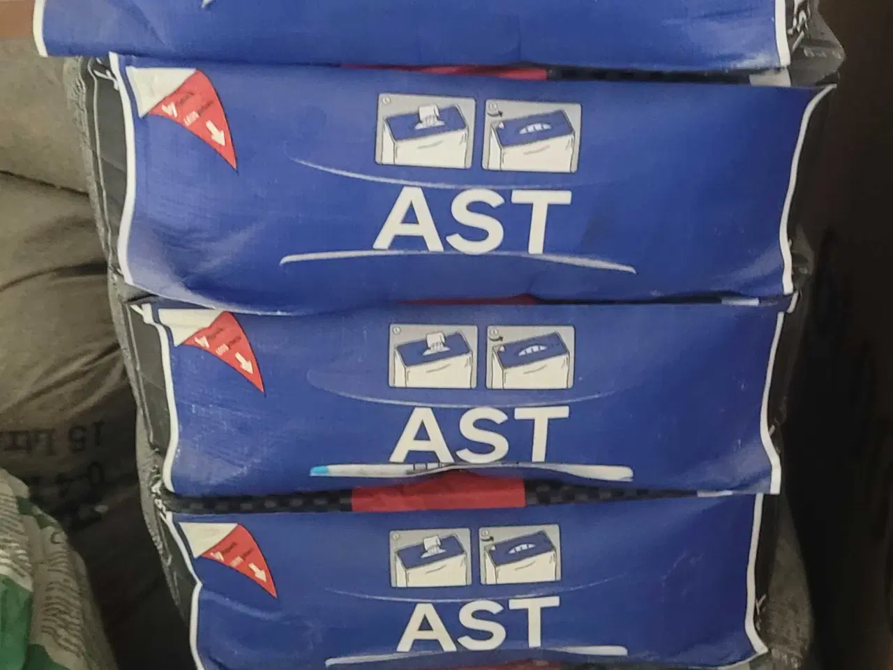 Billede 4 - Gulvspartelmasse Casco HAND (7 poser) - 71% rabat