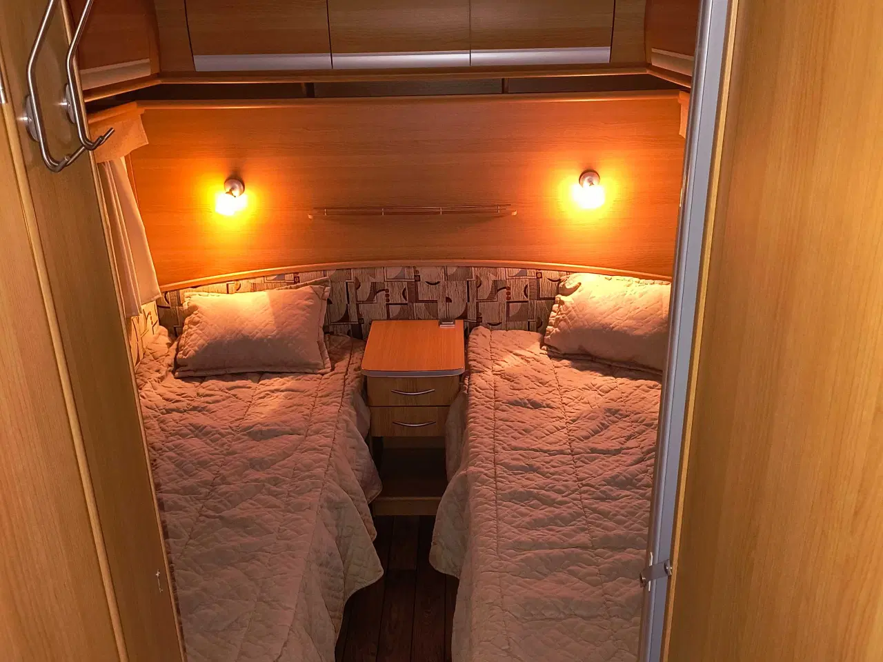 Billede 5 - Kvalitets campingvogn enkelt senge