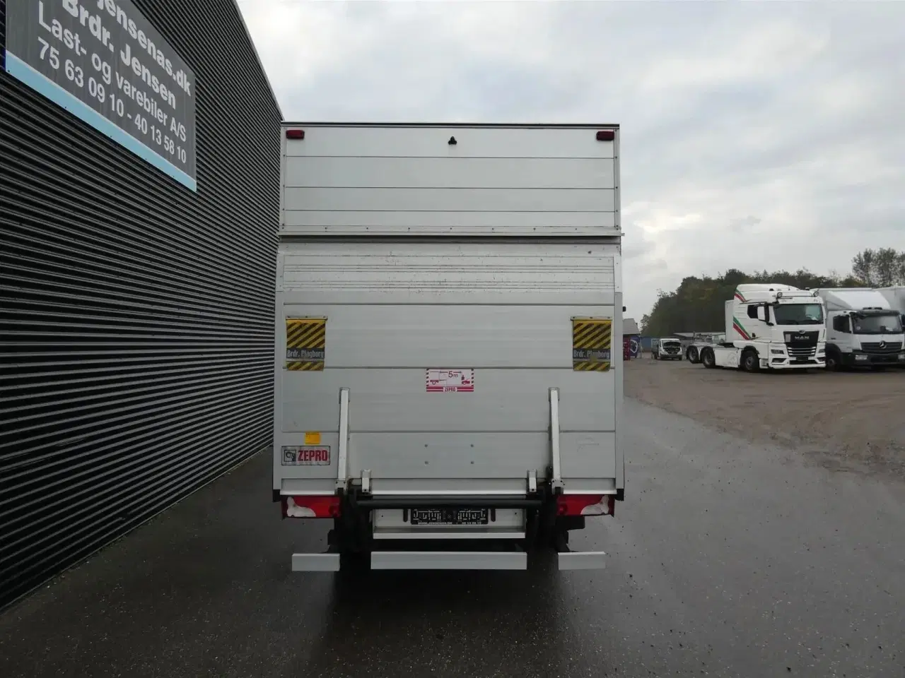 Billede 5 - Mercedes-Benz Sprinter 317 2,0 CDI Alu.kasse m./lift RWD 9G-Tronic 170HK Ladv./Chas. Aut.