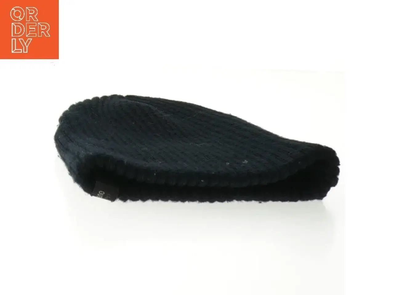 Billede 5 - Sort hue (str. 110-128)