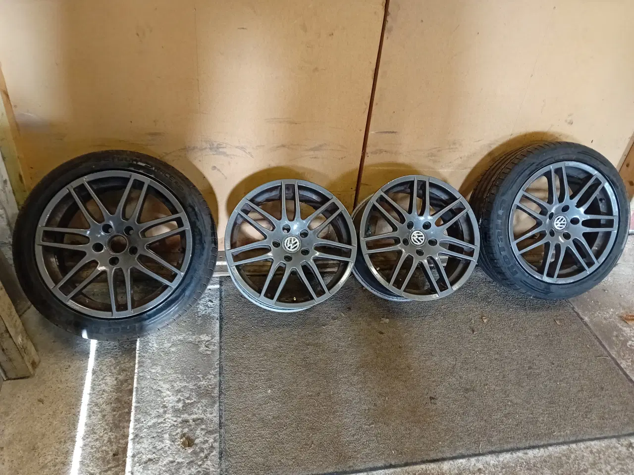 Billede 1 - 17" VW alufælge