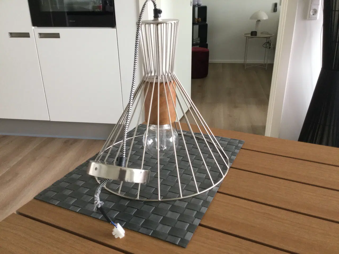 Billede 1 - Flot loftslampe.