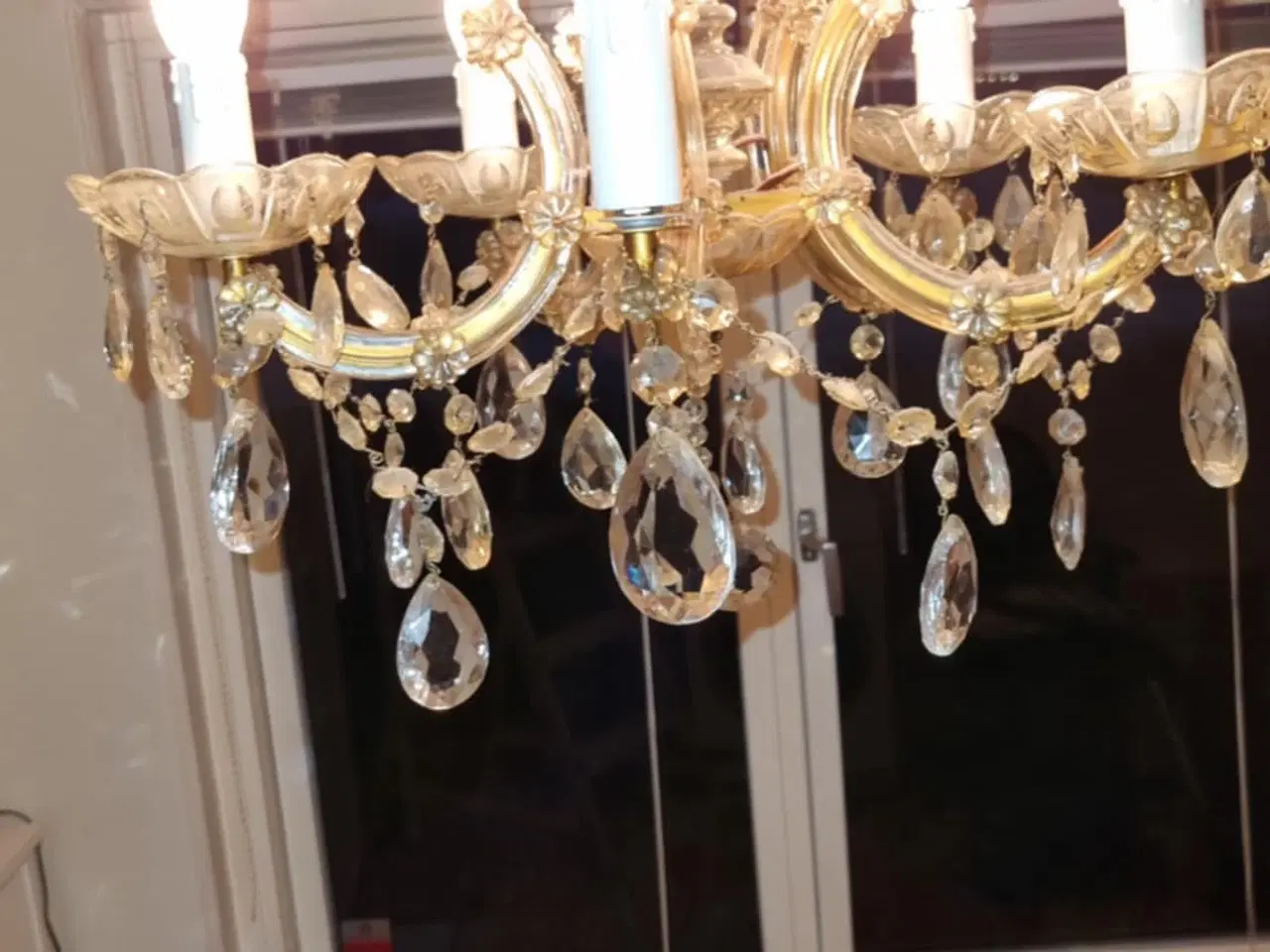 Billede 1 - Krystal lysekrone med 5 arme. Der er ledning i lys