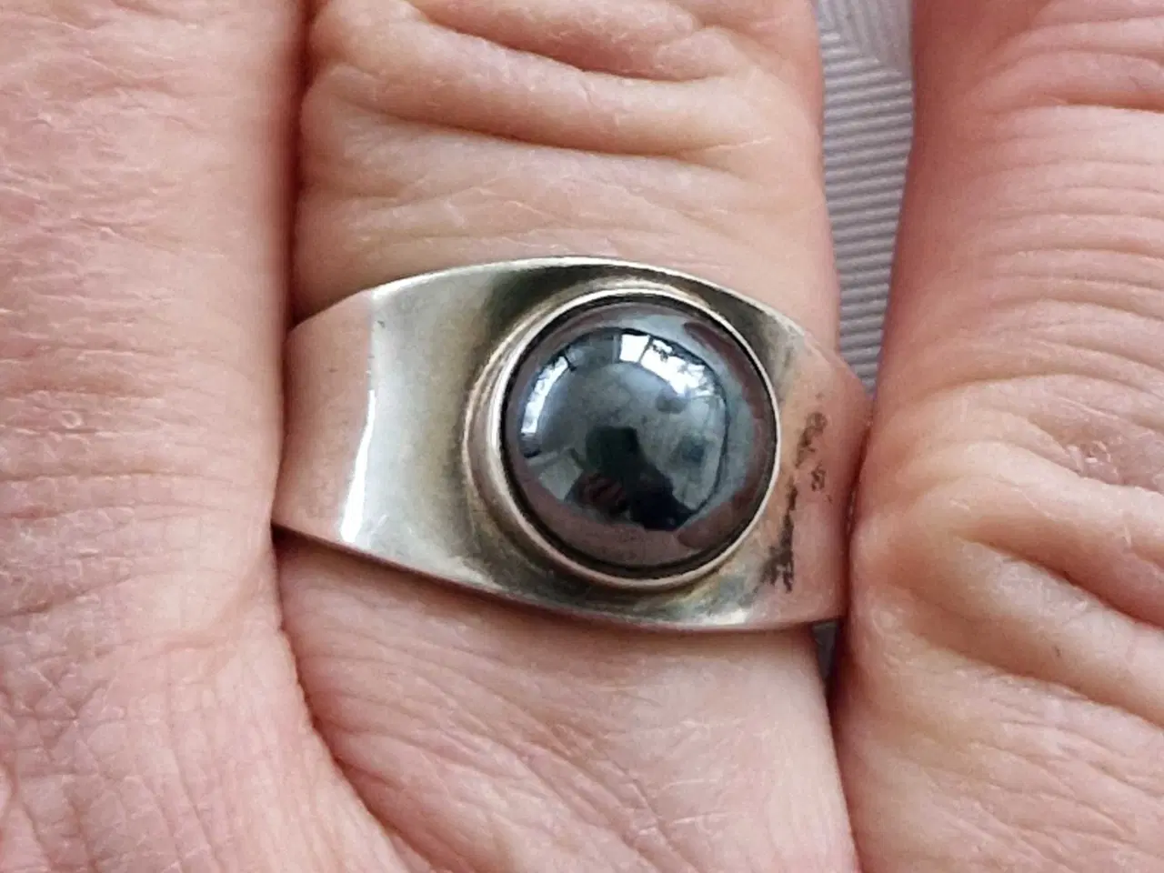 Billede 4 - Vintage Georg Jensen sølv ring med hæmatit/blodste