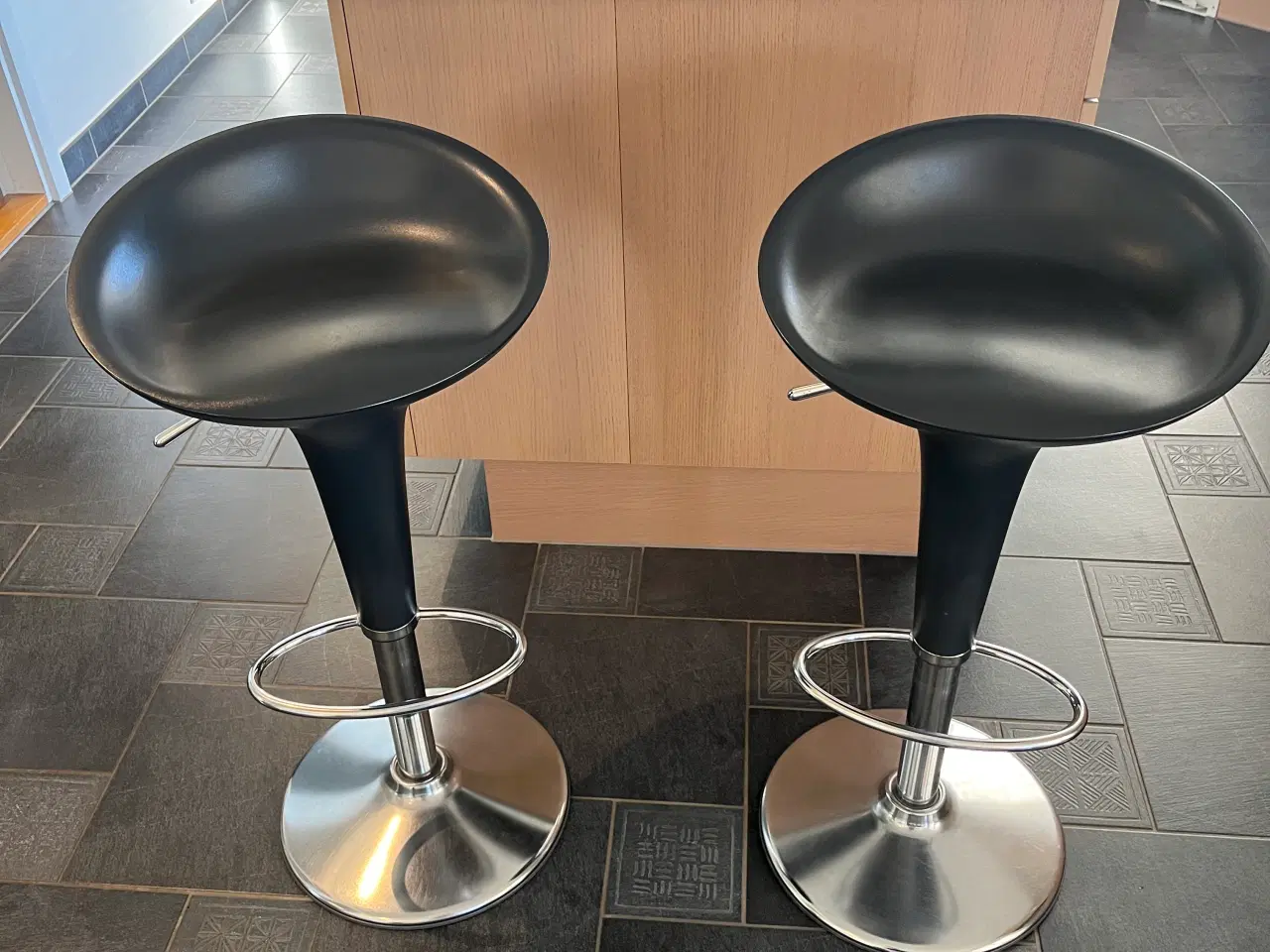 Billede 1 - 2 Stk. Magis Bombo barstole