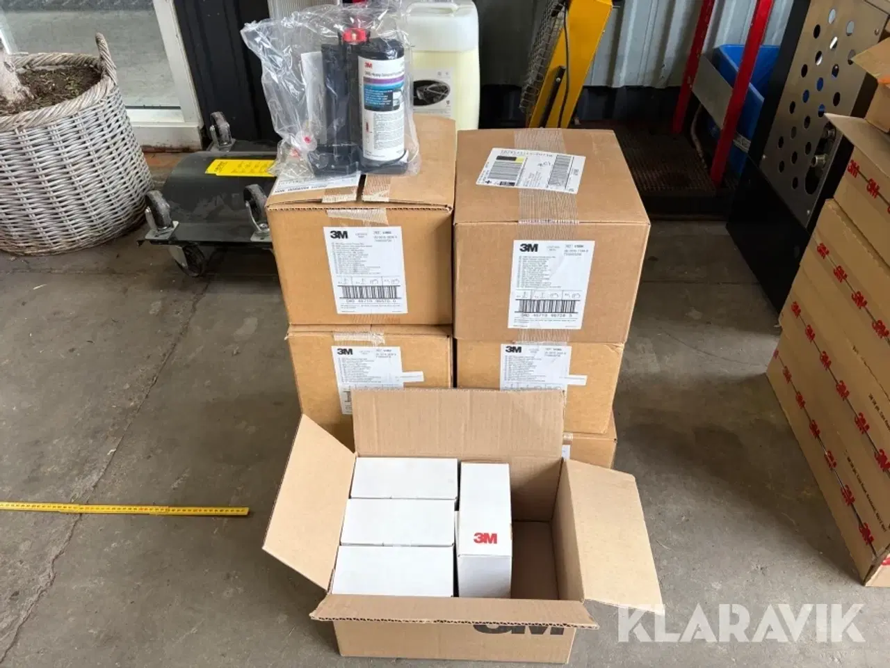 Billede 1 - Spartelmasse 3M Filler 6 kasser med 6 flasker i hver kasse