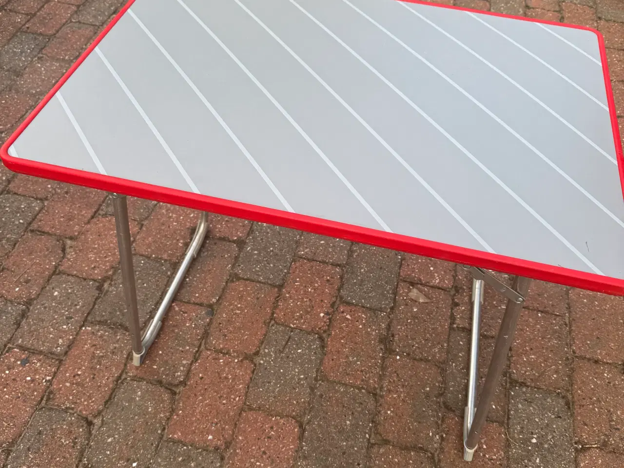 Billede 1 - Campingbord Lallemand