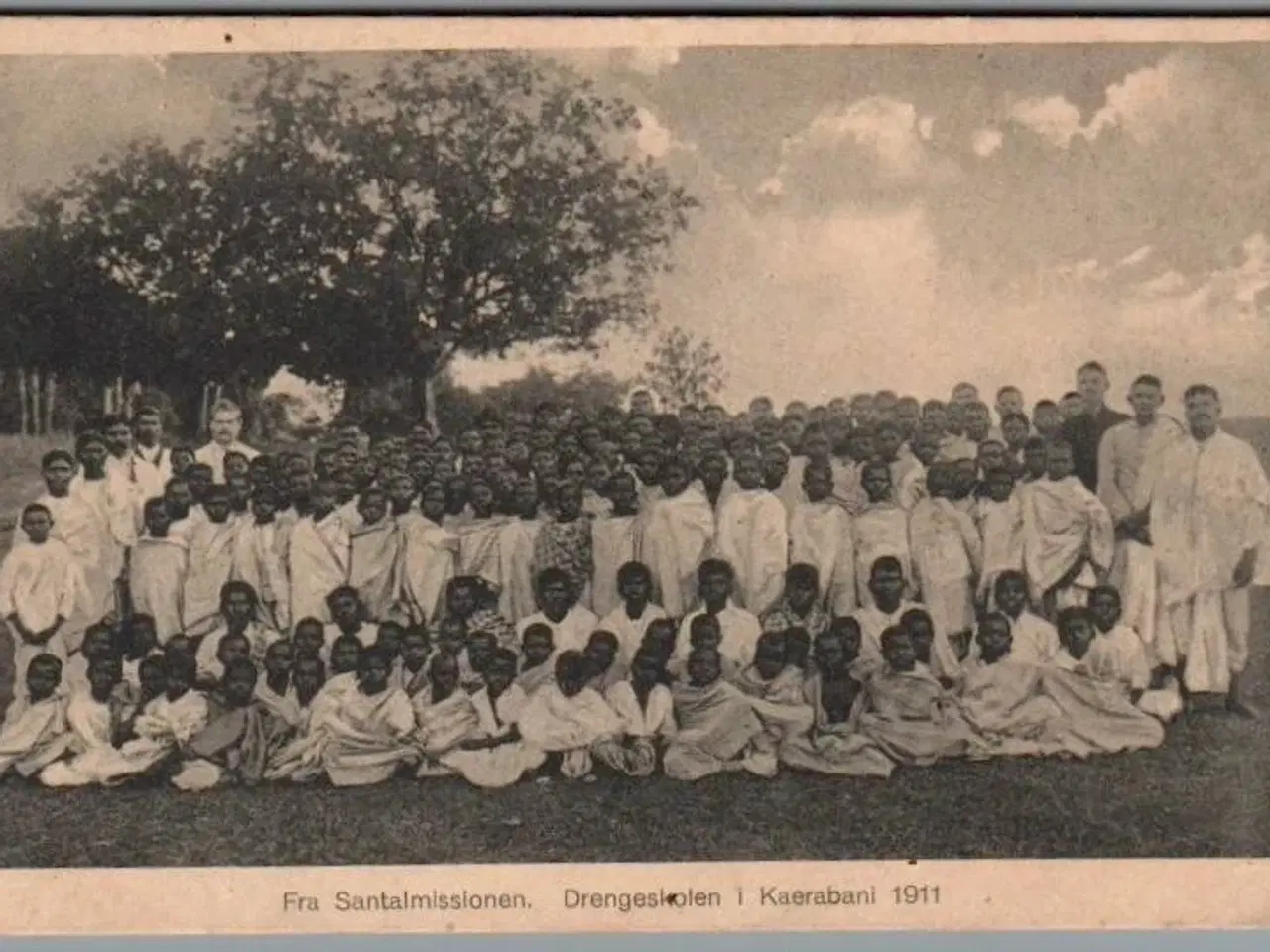 Billede 1 - Santhalmissionen - Drengeskolen i Kaerabani 1911- Missioner  - Ubrugt