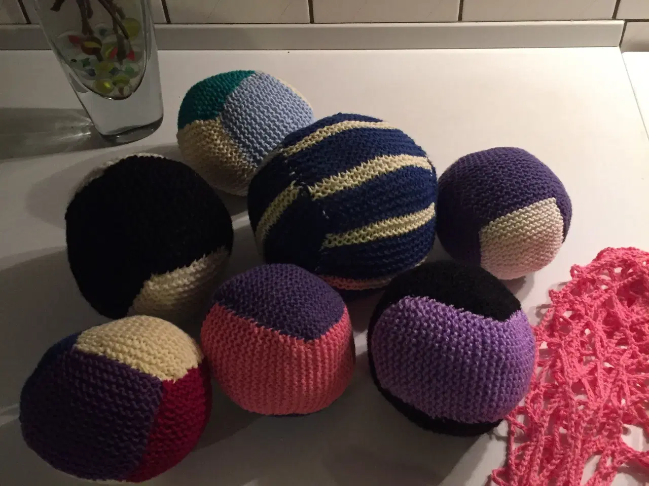 Billede 3 - Baby bolde strikkede