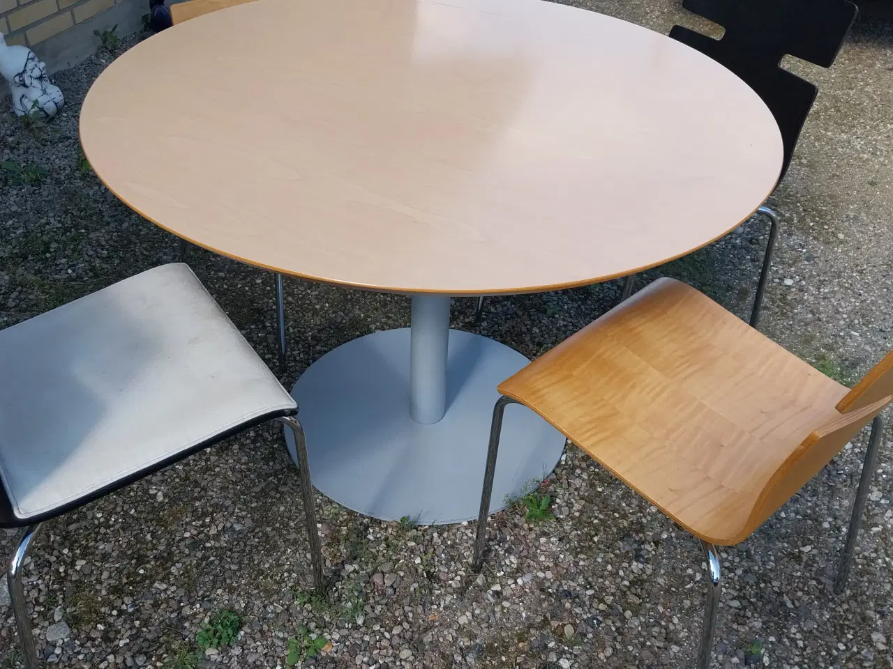Billede 2 - Rundt spisebord