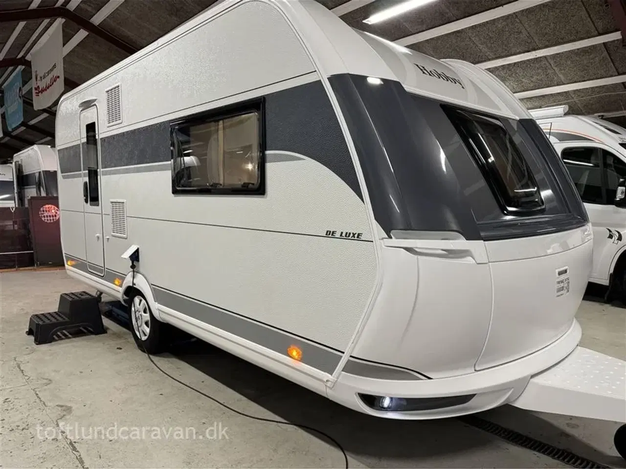 Billede 15 - 2024 - Hobby De Luxe 460 SFf LAV VÆGT. FÅ ET EKSTRA GODT TILBUD. m/QUEENS SENG ! NU PÅ LAGER TIL OMGÅENDE LEVERING !