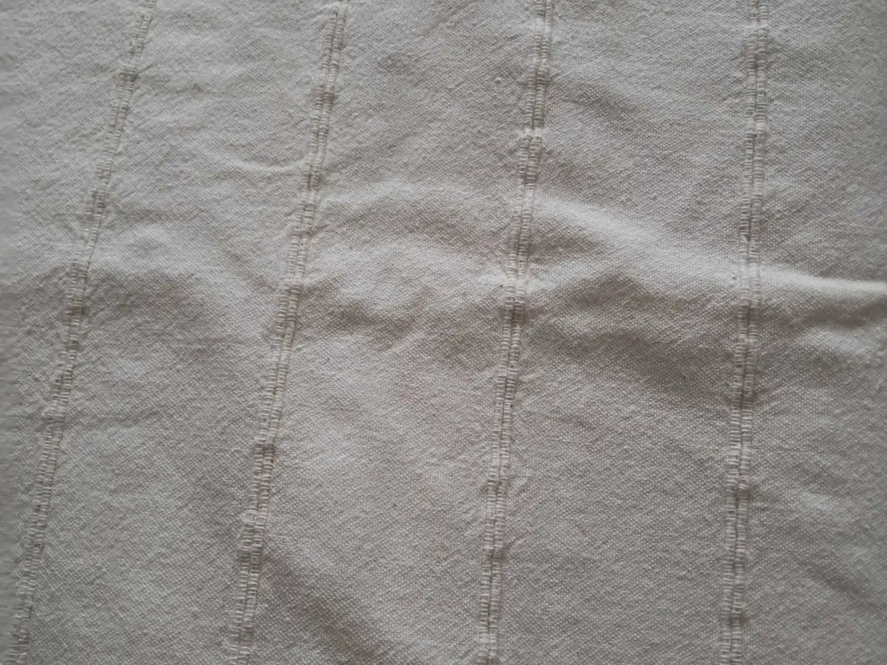 Billede 3 - SENGETÆPPE Ikea