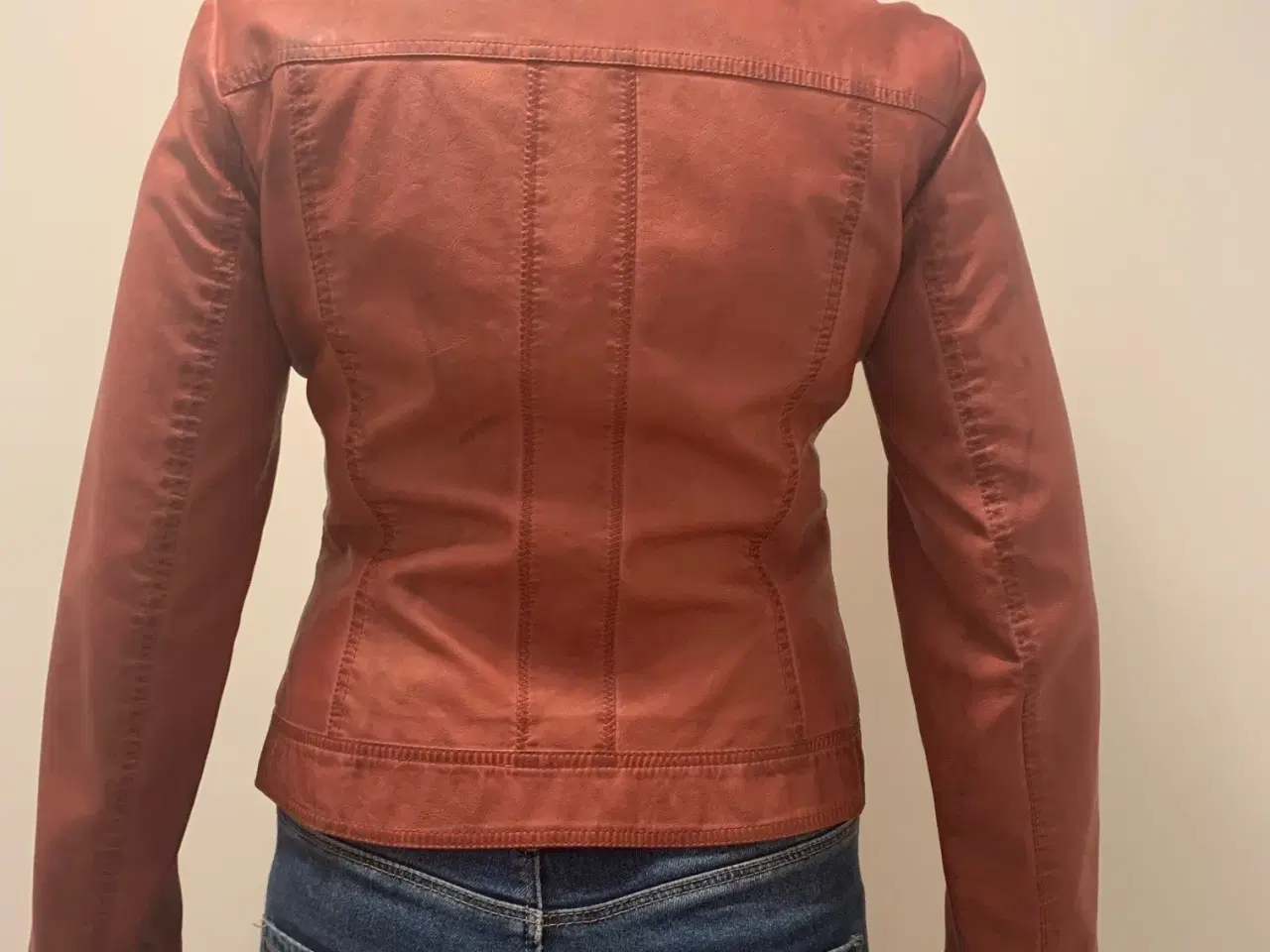 Billede 4 - Promod jakke i faux læder (str. 40)