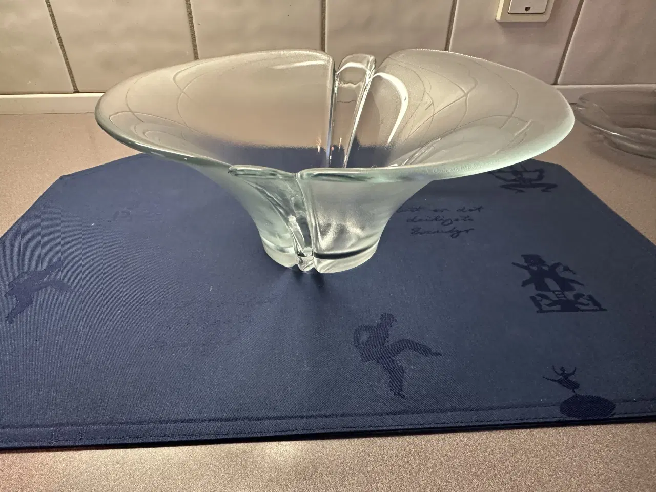 Billede 3 - Holmegaard Lilje fad og skål matteret glas