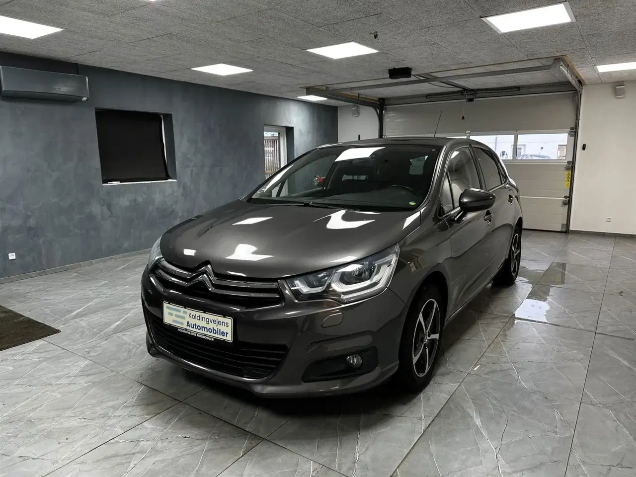 Billede 2 - Citroën C4 1,6 Blue HDi Millesime start/stop 120HK 5d 6g