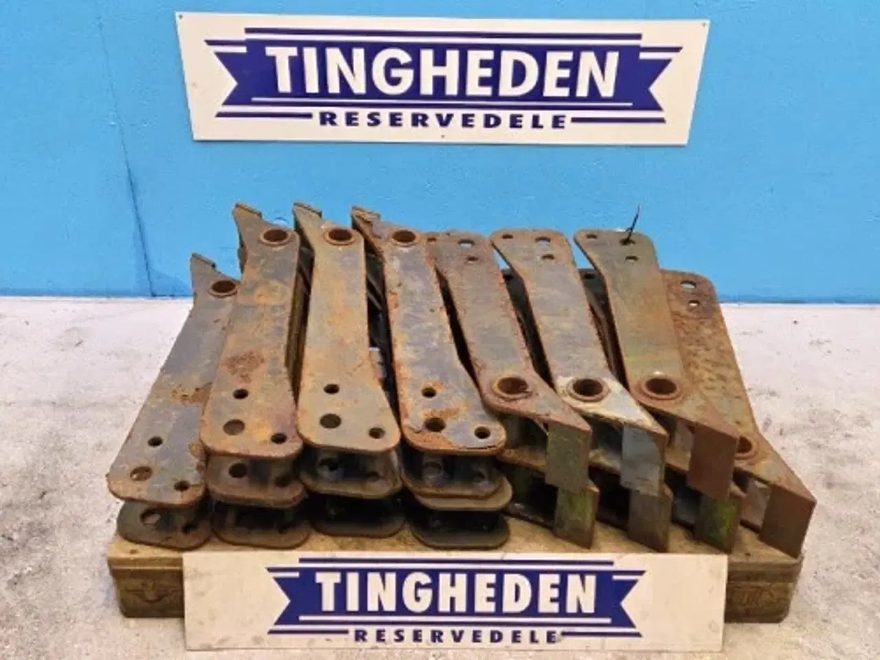 Billede 1 - New Holland B100B Support 87310368  14 Stk