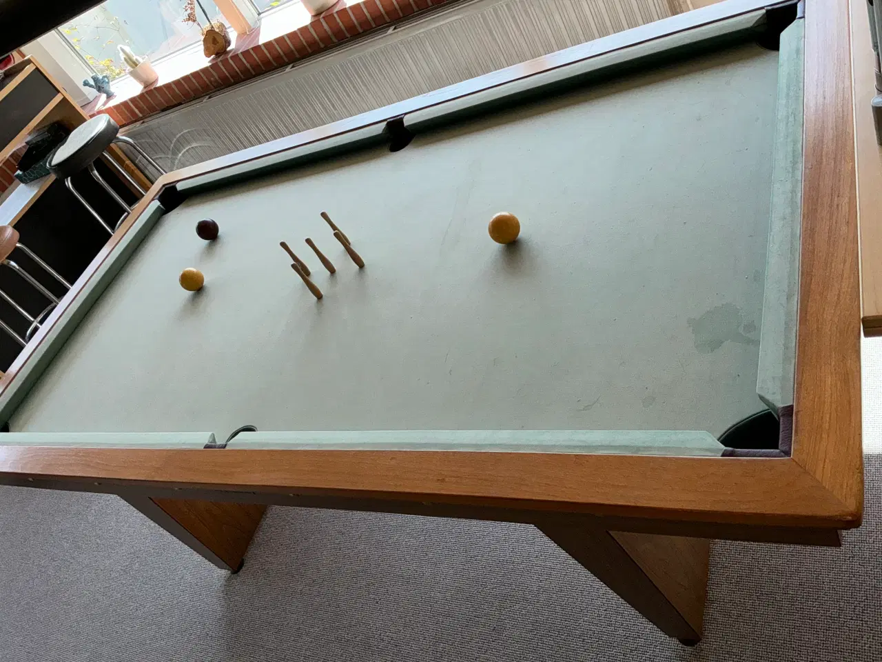 Billede 2 - Billiardbord m. Tilbehør