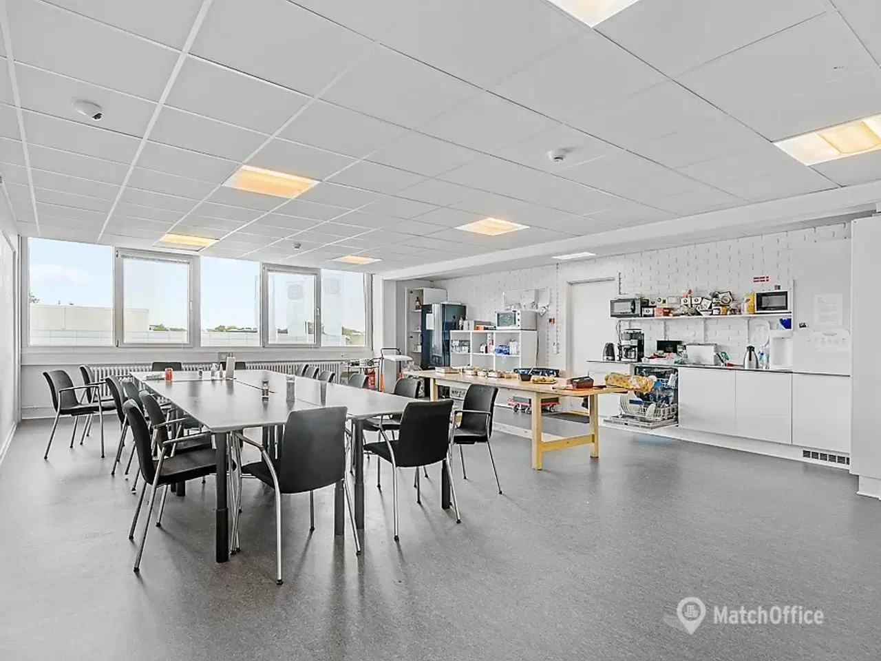 Billede 12 - Lyst kontorlokale til leje i Storkøbenhavn: Velegnet til kontor.showroom eller klinik 