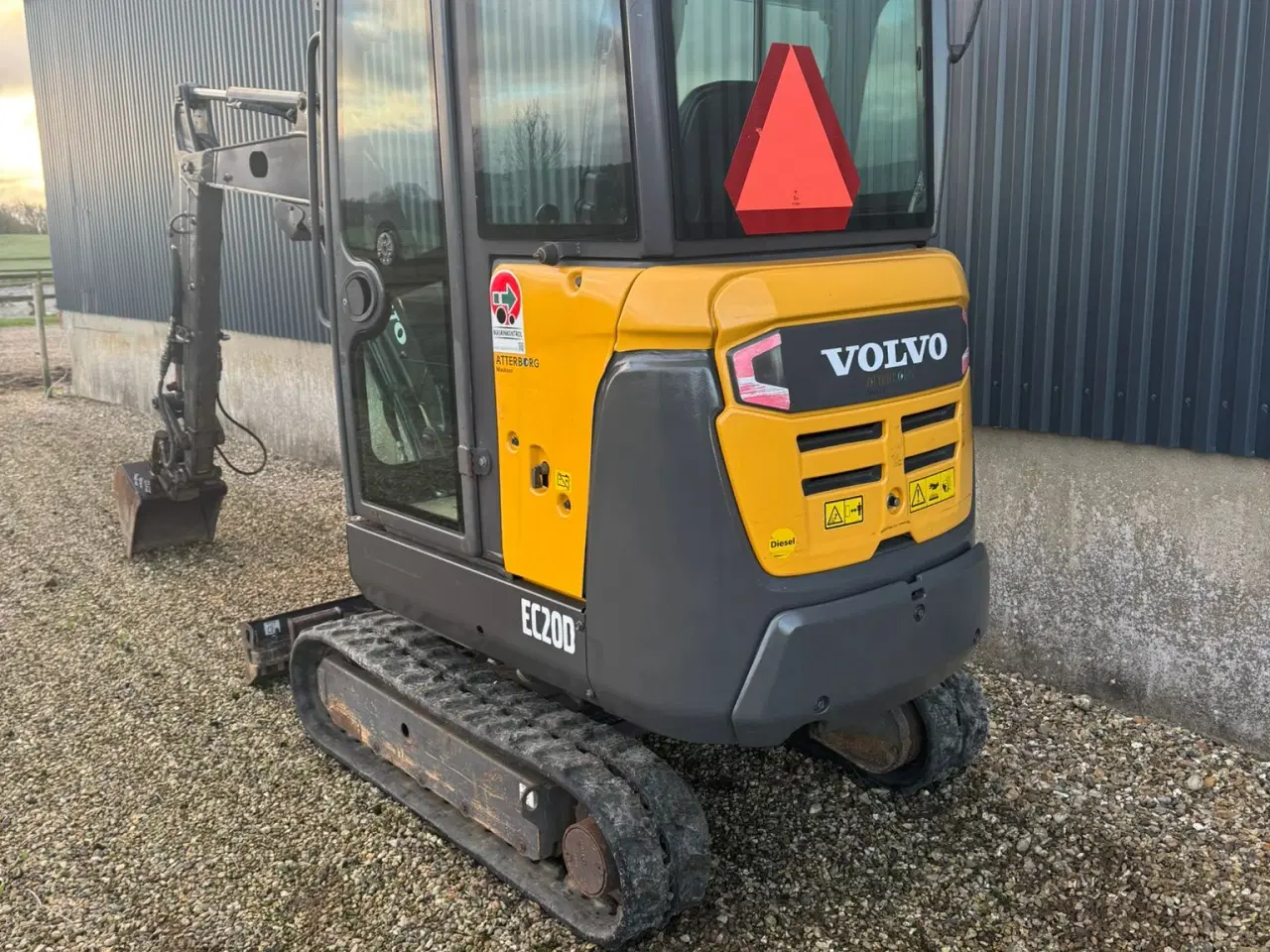 Billede 3 - Volvo EC20D minigraver med Tiltman 