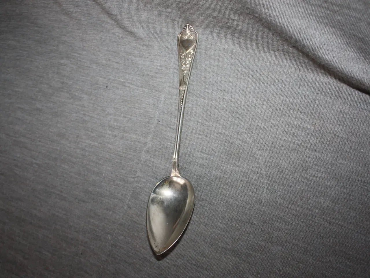 Billede 1 - Tretårnet spiseske stempel EG 