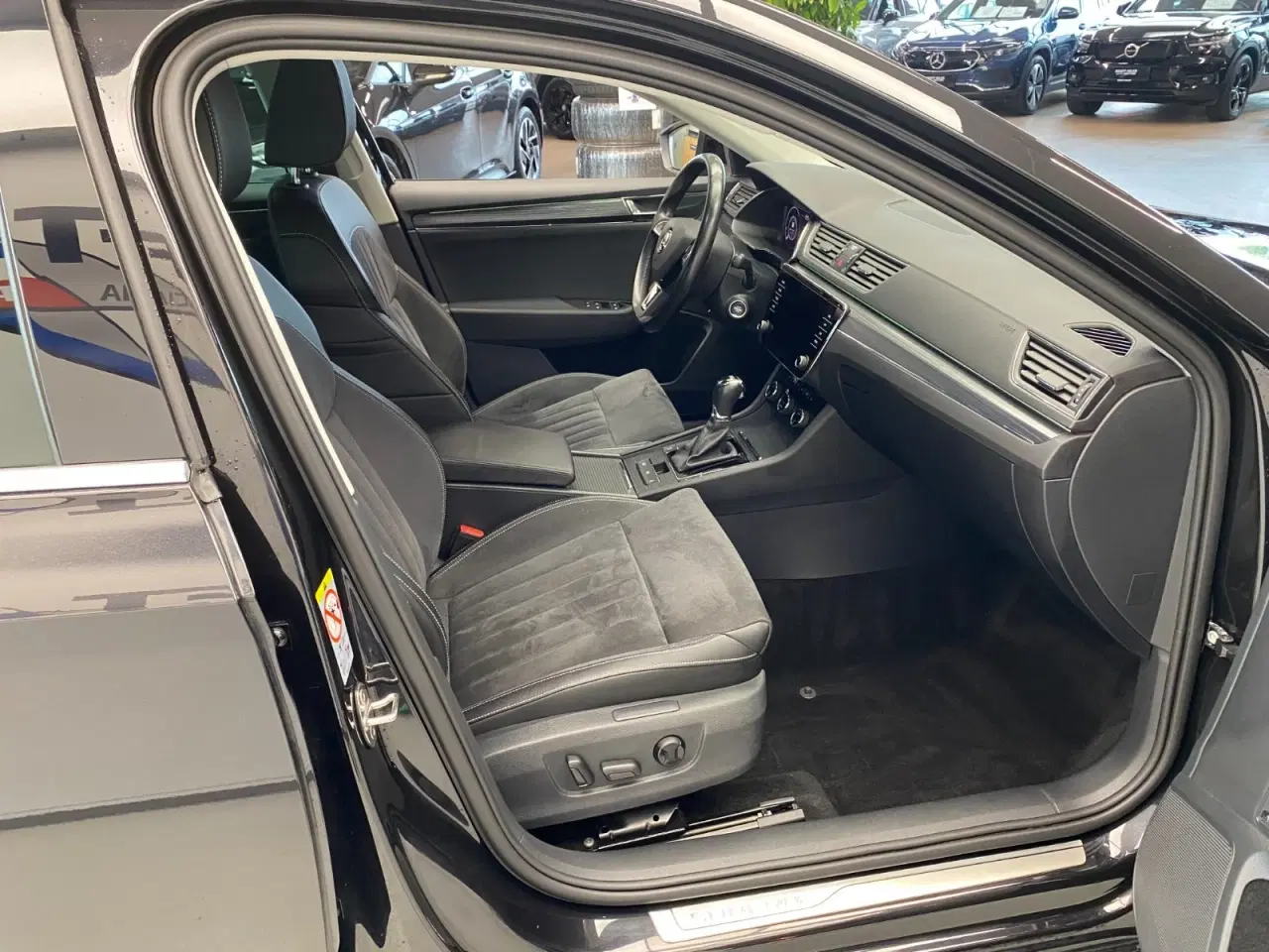 Billede 14 - Skoda Superb 2,0 TDi 190 Business Executive Combi DSG