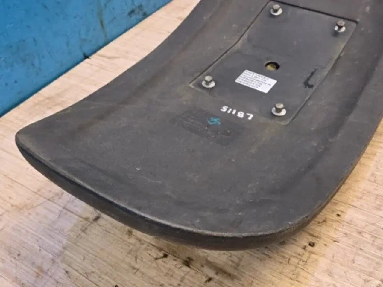 Billede 3 - New Holland LB115 Hjulskærm R. 85806175