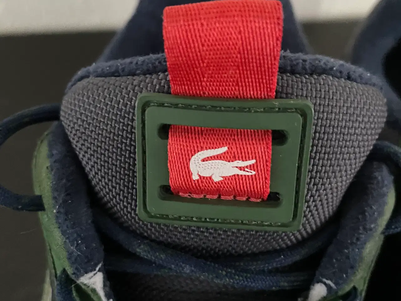 Billede 4 - Lacoste løbesko str. 41 navy/grøn/rød