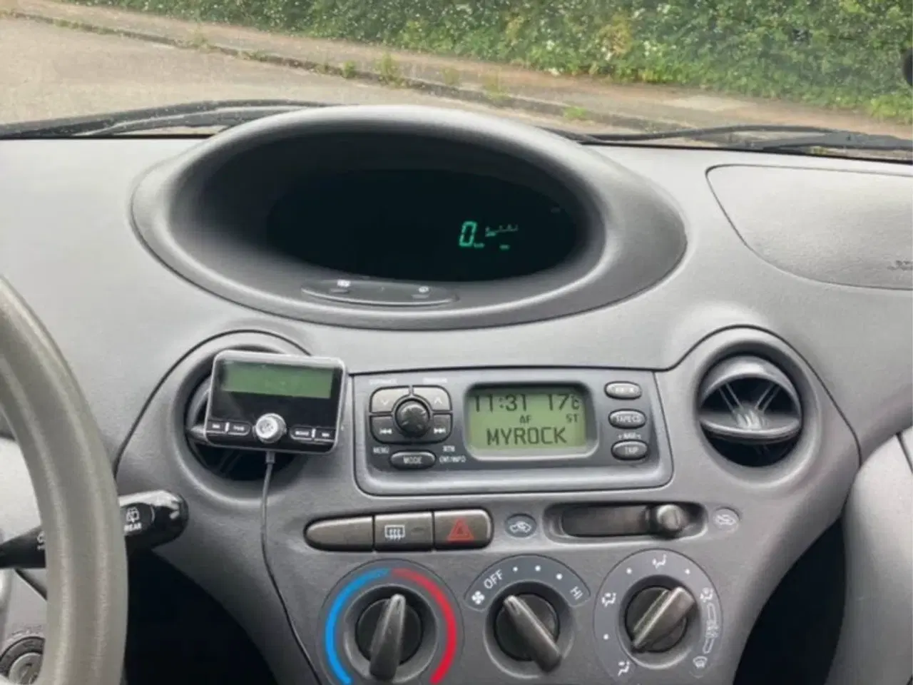 Billede 8 - Toyota Yaris automatgear  / Semi automatic 2001. 1
