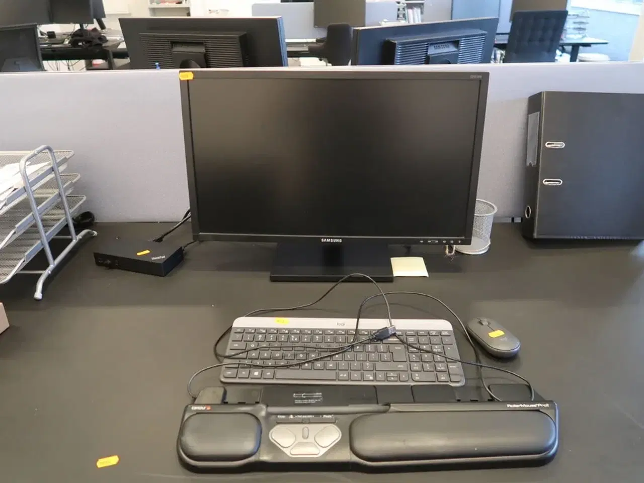 Billede 1 - Computerskærm SAMSUNG S24E450, dockingstation LENOVO Thinkpad, tastatur, rollermouse