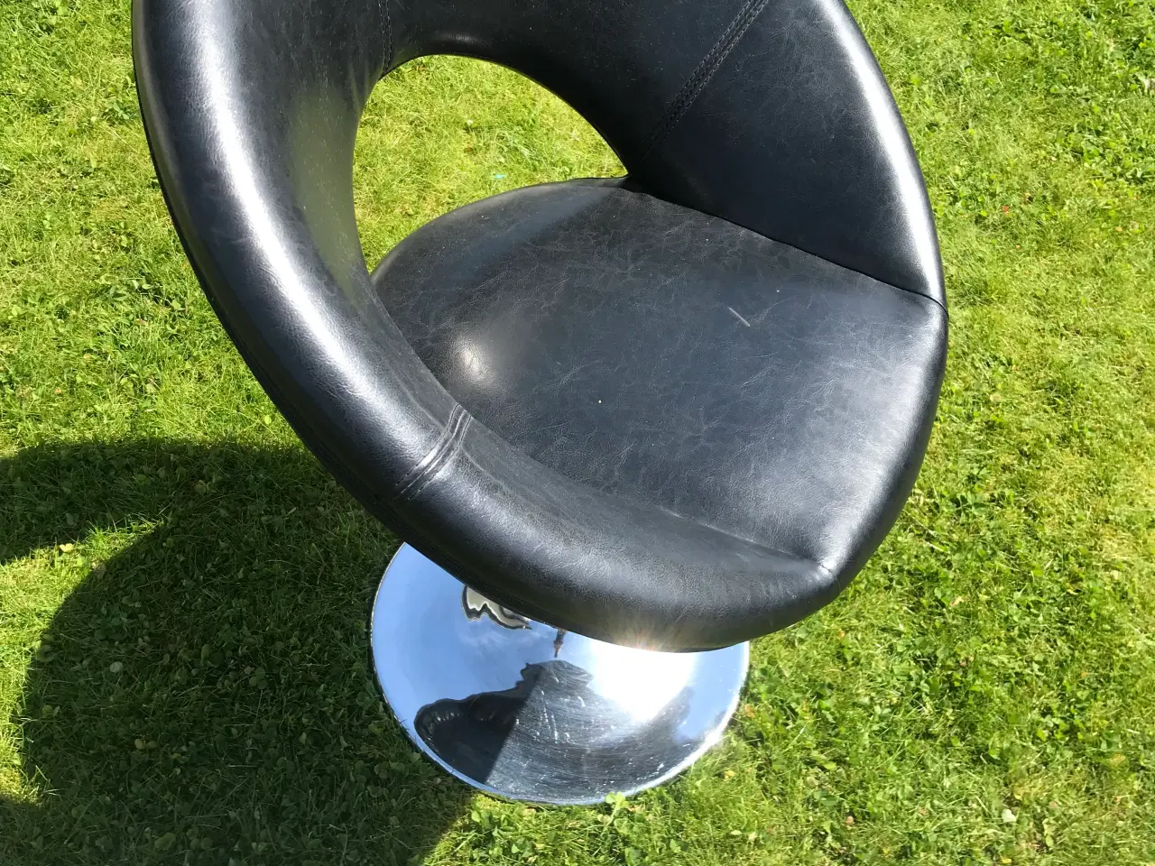 Billede 2 - Læderstol drejefunktion