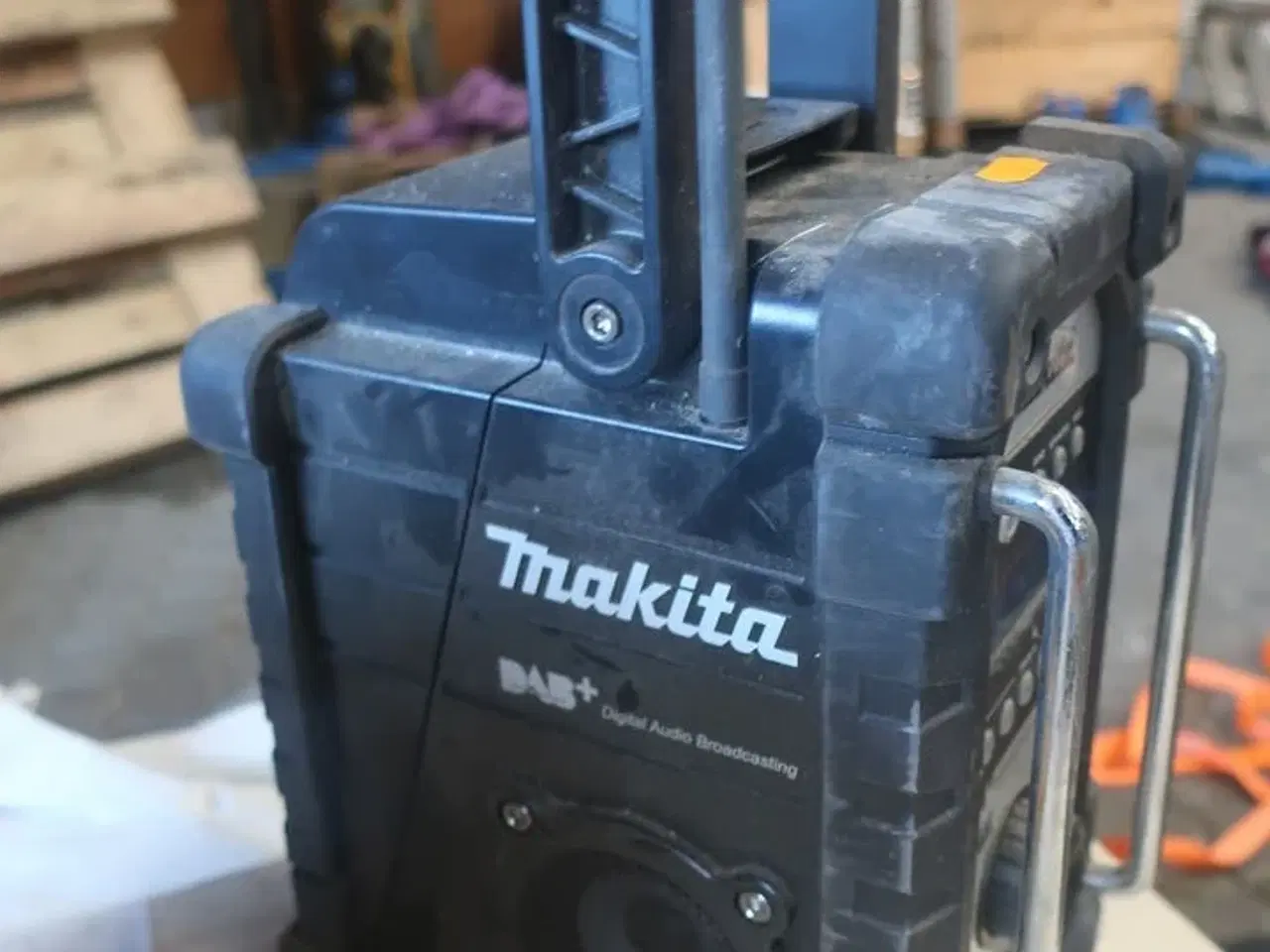 Billede 2 - Arbejdsradio MAKITA DMR110