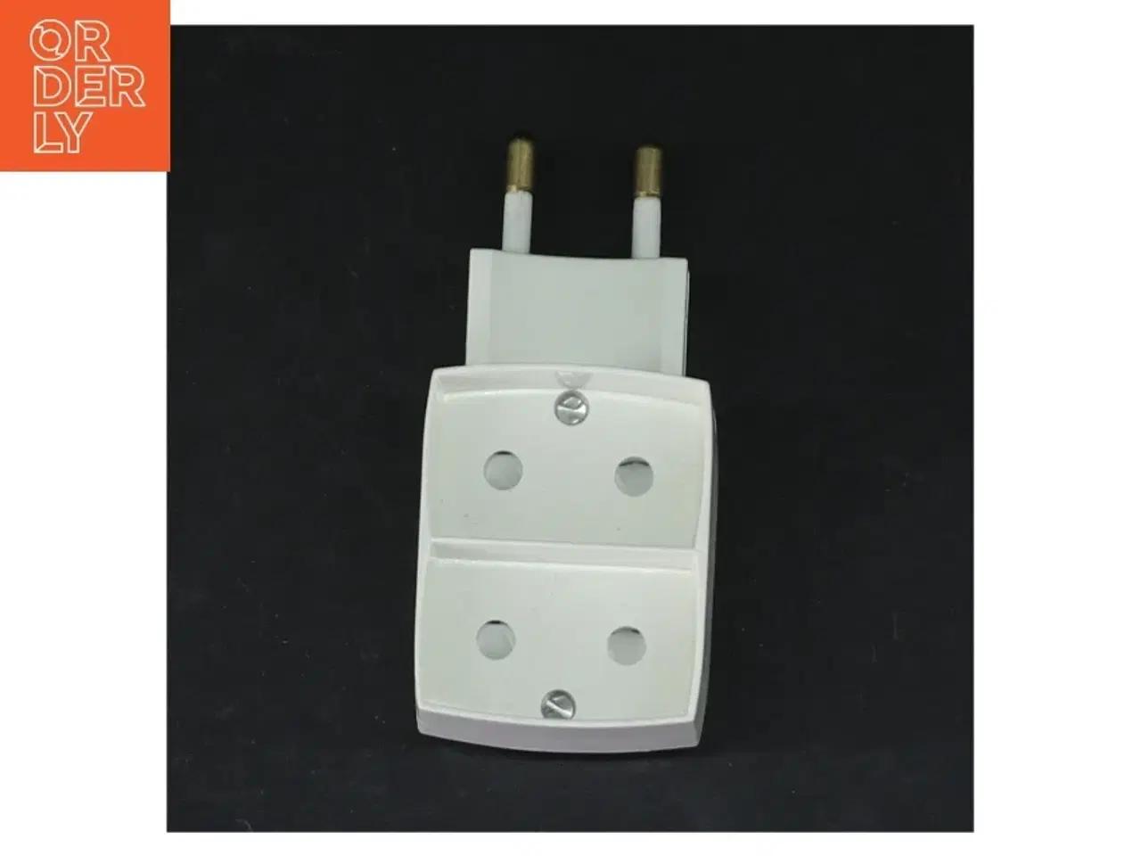 Billede 3 - Hvid rejseadapter fra Elworks (str. 10x5 cm)
