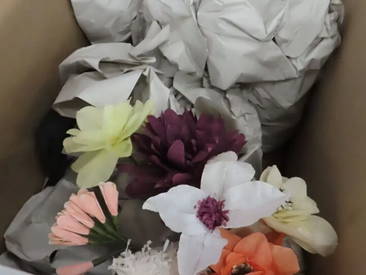 Billede 11 - Indhold af te-køkken samt diverse brugskunst