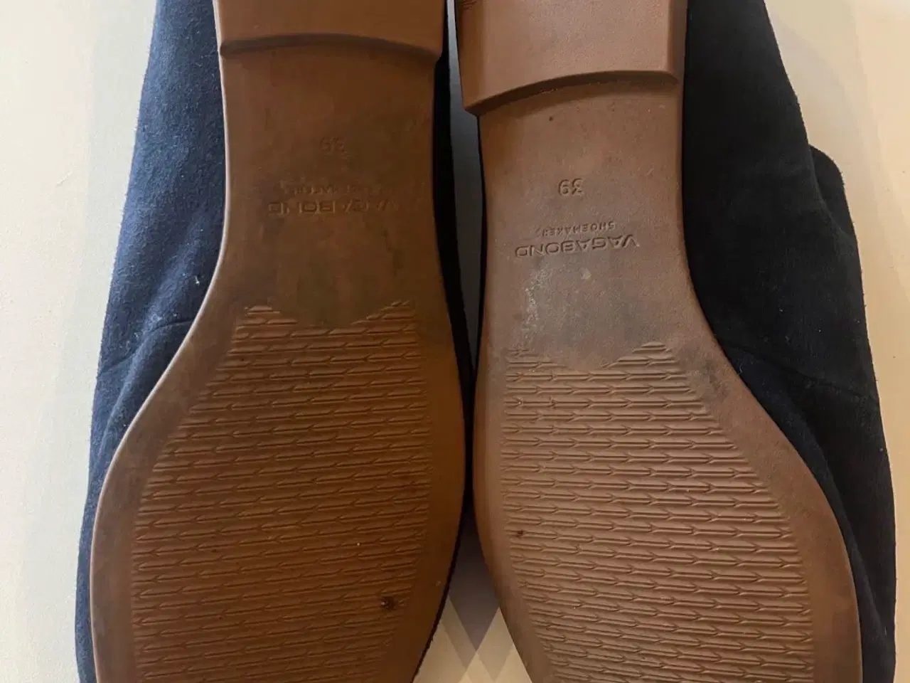 Billede 2 - Mørkeblå Vagabond sko