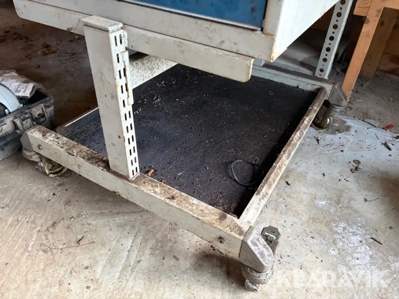 Billede 2 - Værkstedsvogn - med skuffer og overskab