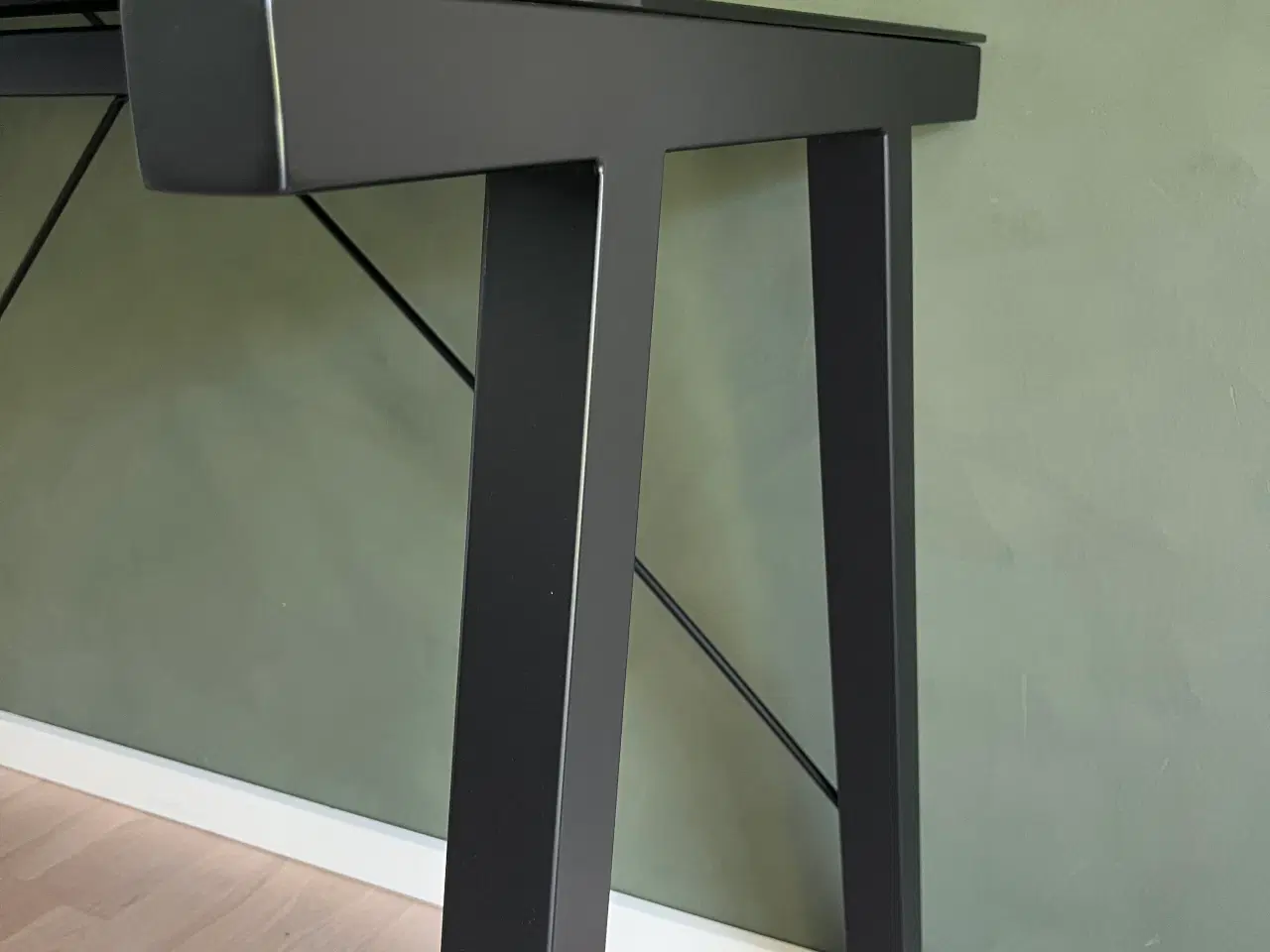 Billede 3 - Skrivebord i metal