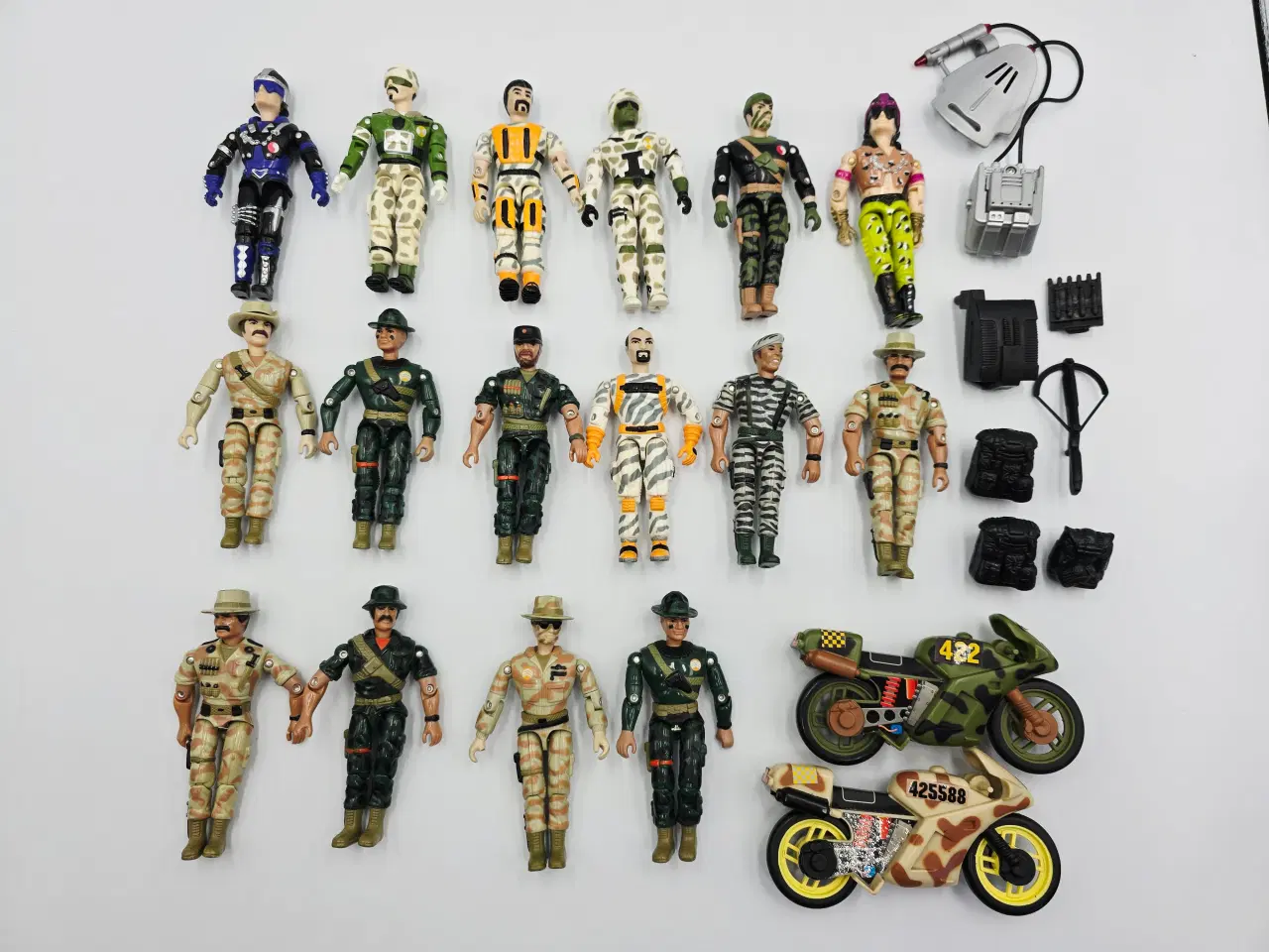 Billede 1 - The Corps Lanard figurer sælges samlet