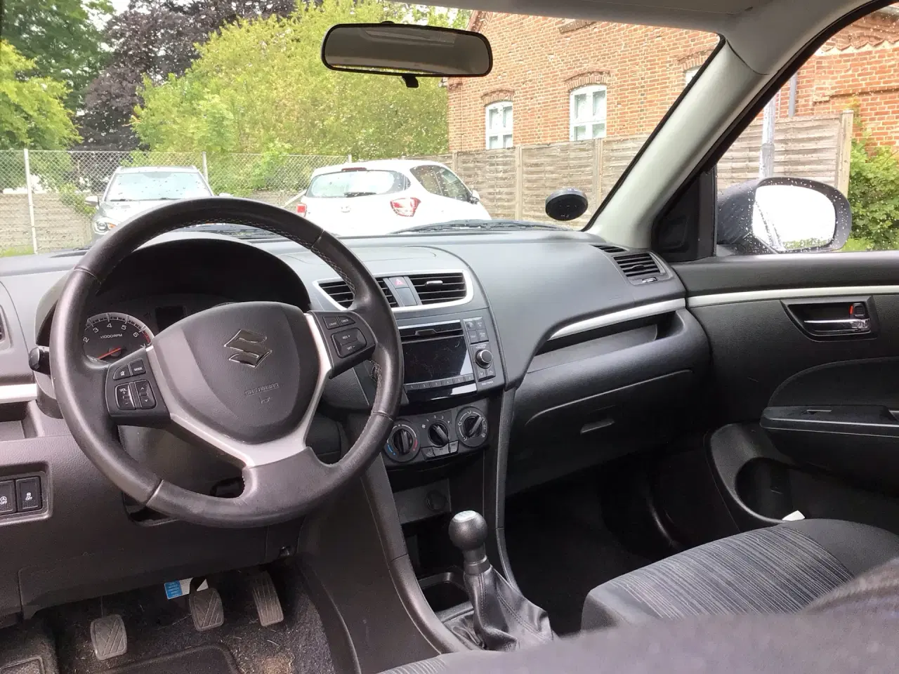 Billede 3 - Suzuki Swift 1,2 Dualjet 16V Club 90HK 5d